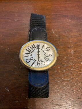 collezio Watches for Women on Sale up to 90% Off: Poshmark display picture 3